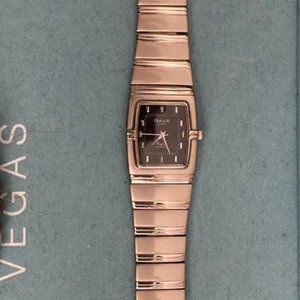 OMAX watch waterproof with stainless band